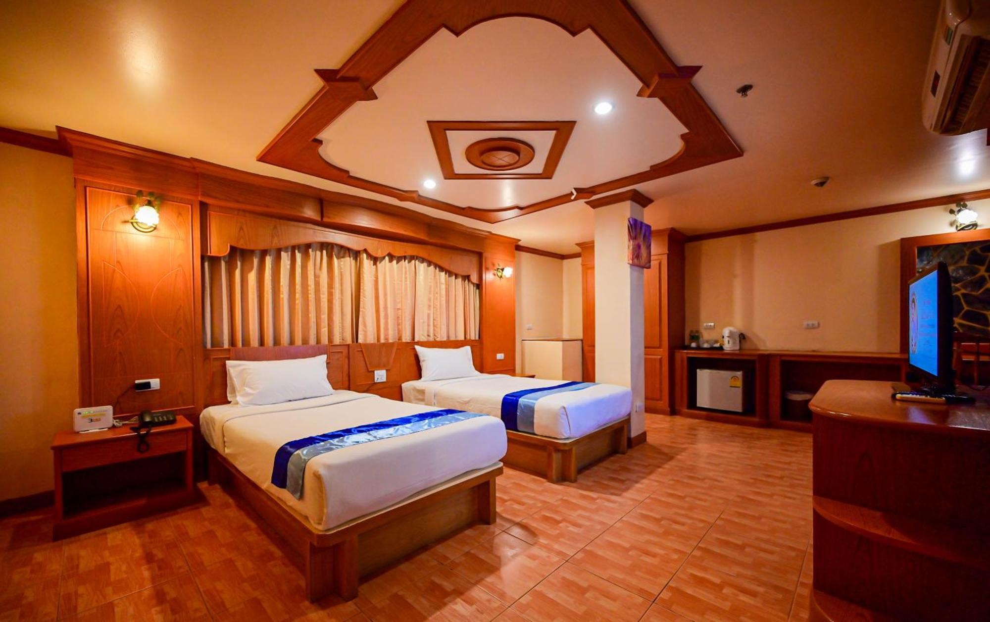 Tiger Complex Hotel Patong Exterior foto